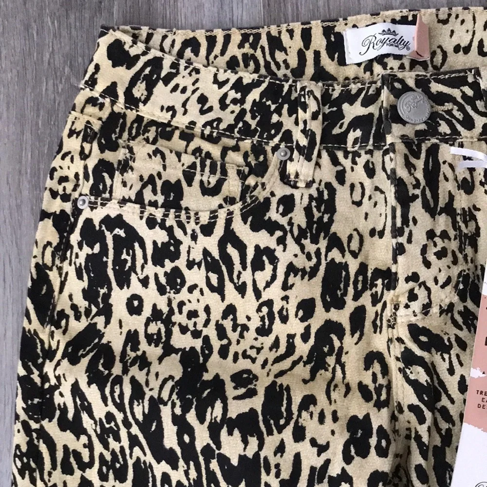 NEW ROYALTY For Me Women's Mid Rise Cheetah Print Ankle JeanPants | 4